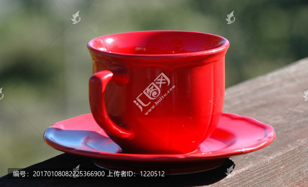 紅色的咖啡杯