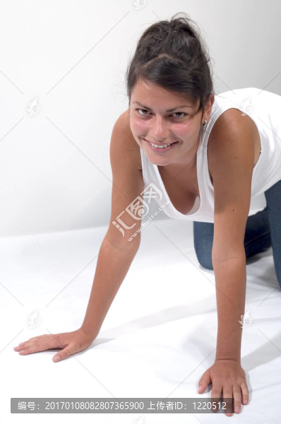 年輕漂亮的女孩