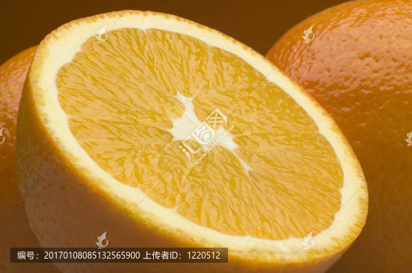 橙色