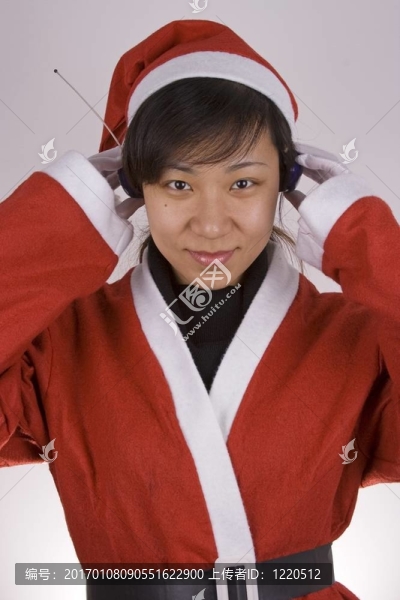 圣誕老人克勞斯聽音樂
