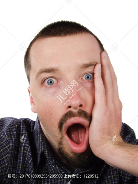 震驚的年輕的短發(fā)男人