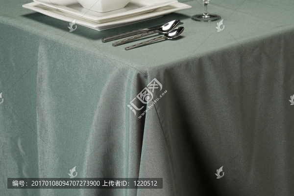 綠綠色亞麻桌布