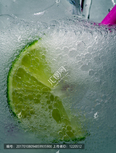活潑的清涼飲料