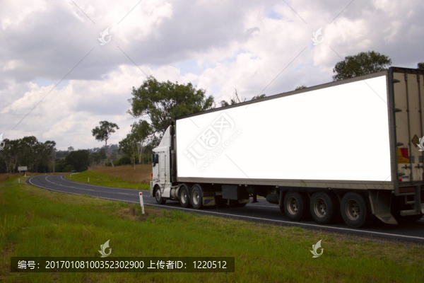 空白的卡車-匯圖網(wǎng) www.fosd68.com 空白的卡車