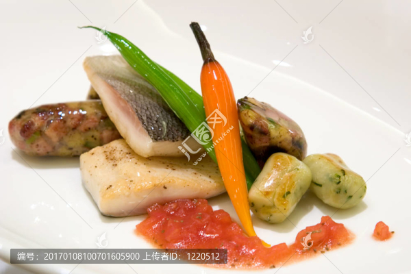奶油烤湖鱒魚(yú)