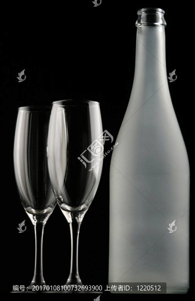 玻璃杯