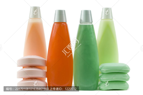 集綠色；紅色和粉紅色的衛(wèi)生用品