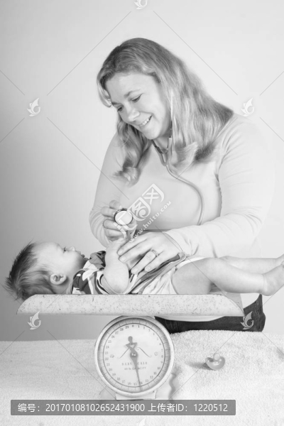 嬰兒；嬰兒；兒童；兒童；人；年輕；小