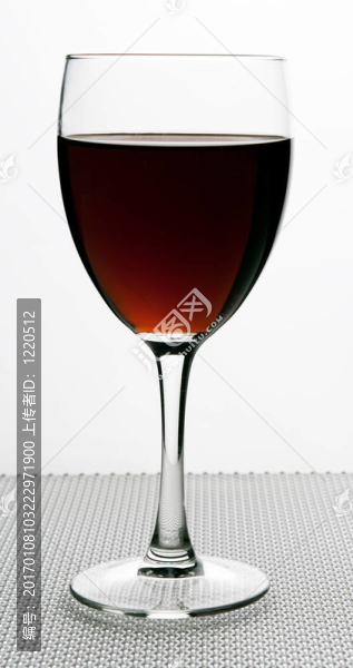 紅葡萄酒