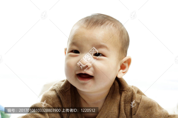 快樂可愛的寶寶