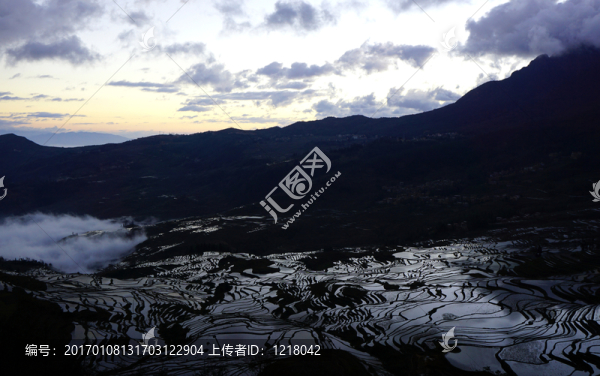 云南哈尼梯田