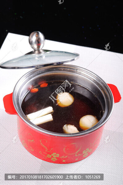 帆立貝海鮮鍋18元