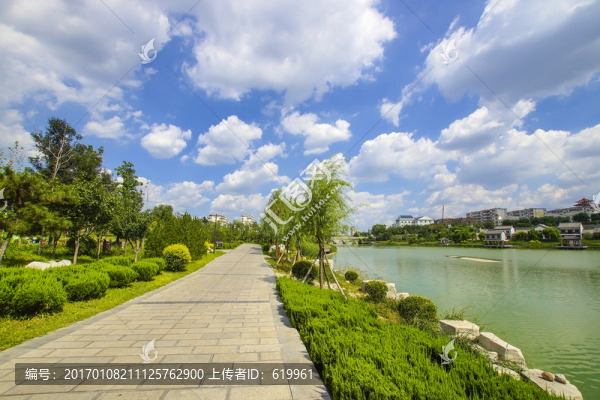 景觀路,藍(lán)天白云