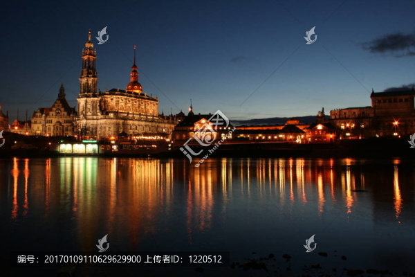 dresden_mirrored_5