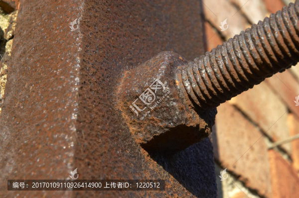 生銹的螺母和螺栓