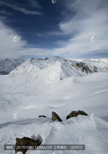 高高的雪山