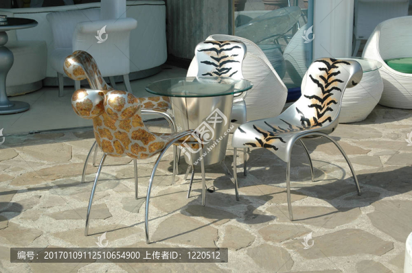 時(shí)尚酒吧外面-匯圖網(wǎng) www.fosd68.com 時(shí)尚酒吧外面