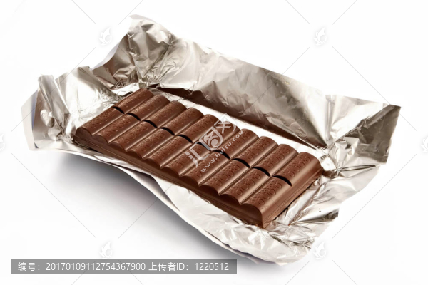 巧克力在打開包裝隔離