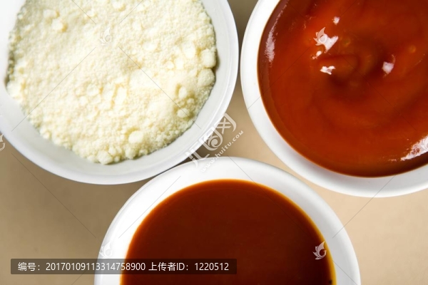 杯子里的調(diào)味汁