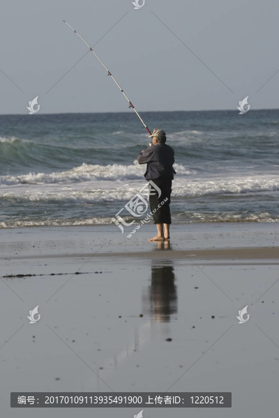 沖浪釣魚(yú)