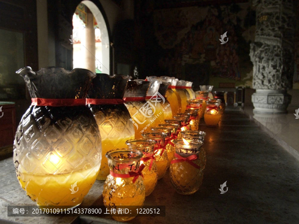 佛教寺廟燈