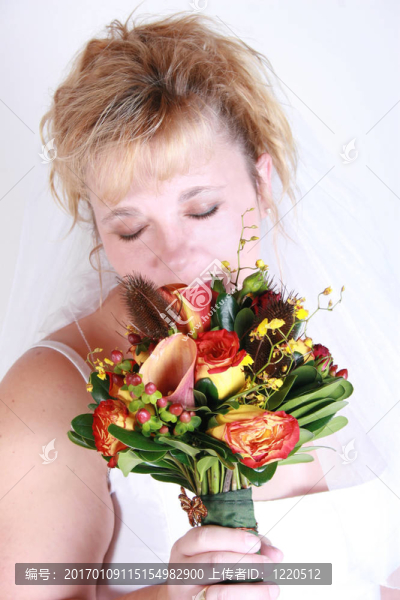 聞玫瑰花