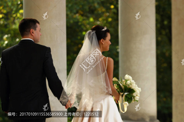 新婚夫婦