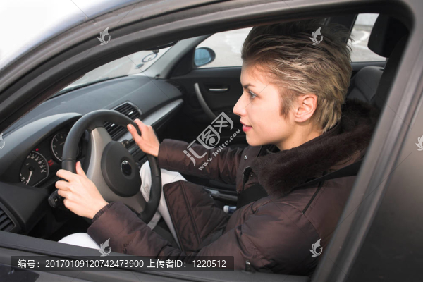 女人開車