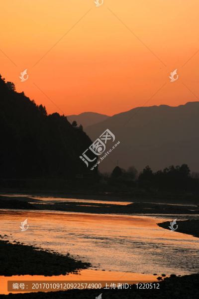 River日落