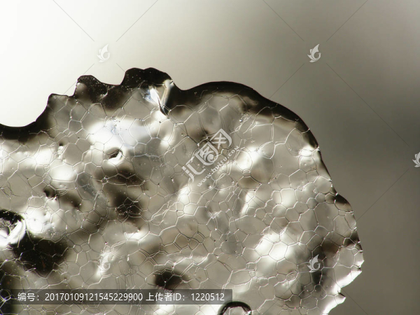 透明的冰融化-匯圖網(wǎng) www.fosd68.com 透明的冰融化