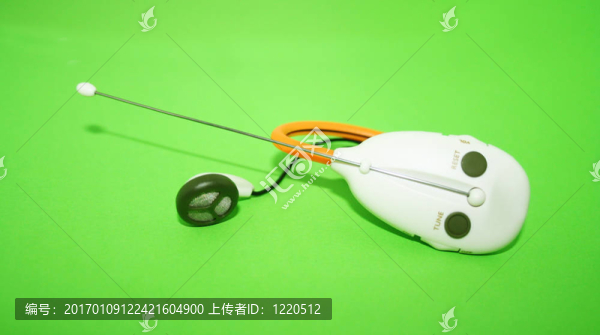 緊湊型模擬調(diào)幅/調(diào)頻收音機(jī)-,2位音量控制