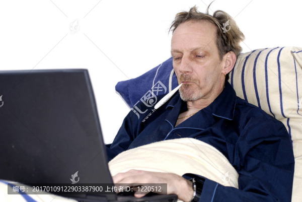 工作狂；臥病在床的筆記本電腦。