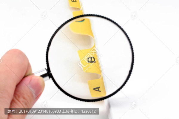 黃色的文件分割和放大鏡