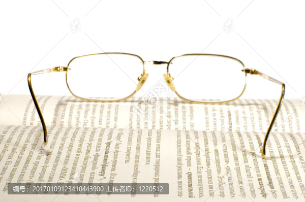 眼鏡上的白色