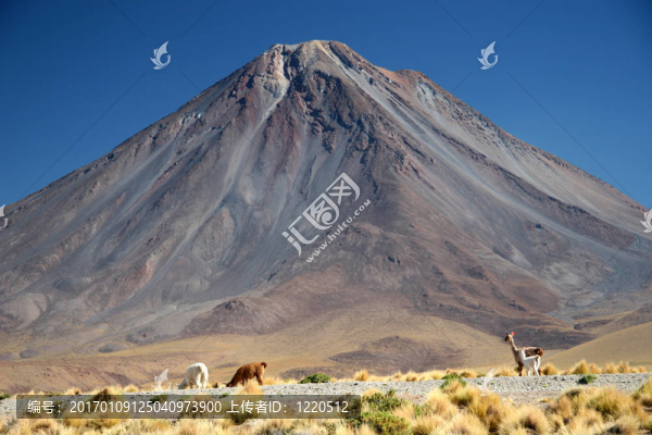 利坎卡武爾火山