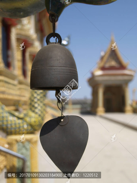 在佛教寺廟的鐘聲