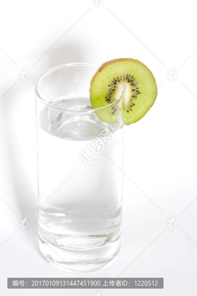 水