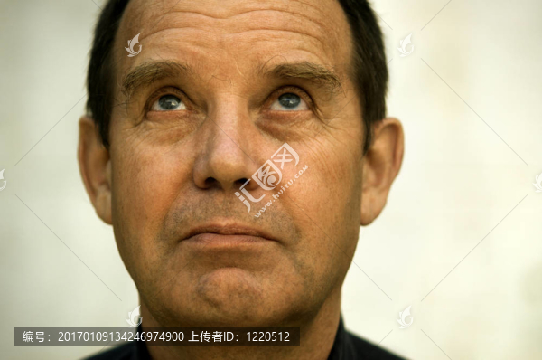 祈禱的人