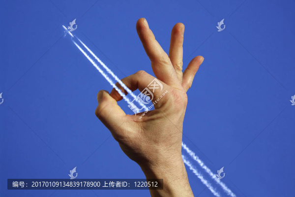 居中的!