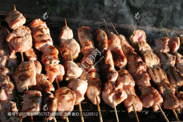 烤羊肉串-匯圖網(wǎng) www.fosd68.com 烤羊肉串
