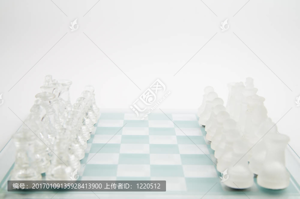 玻璃象棋-匯圖網(wǎng) www.fosd68.com 玻璃象棋