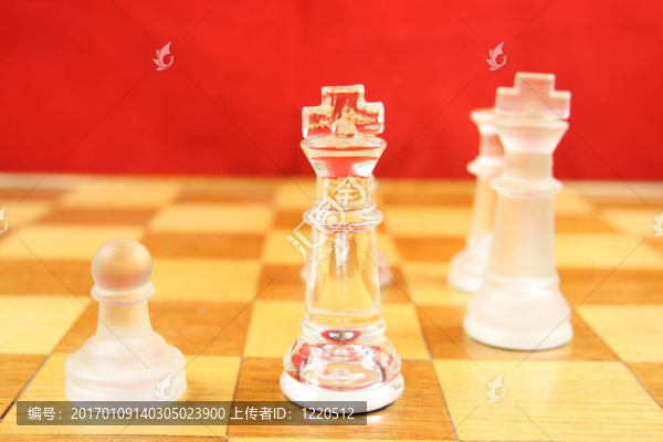 具有紅色背景的國際象棋游戲