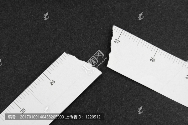 破碎的卷尺