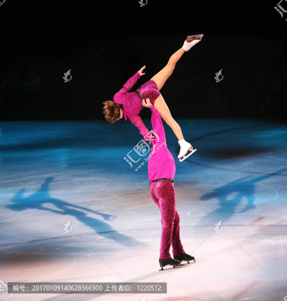 花樣滑冰運(yùn)動(dòng)員