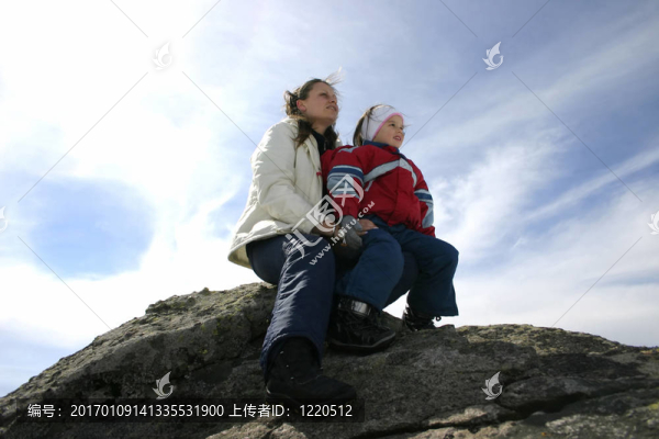 母親和女兒