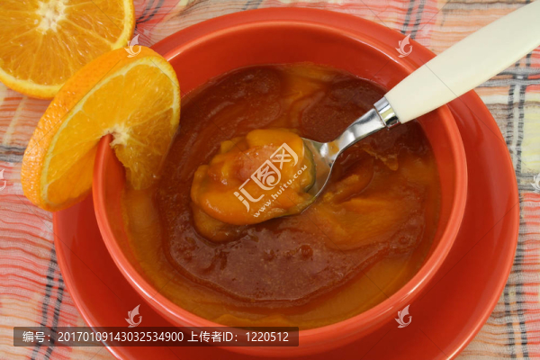 帶有頂部的嬰兒食品