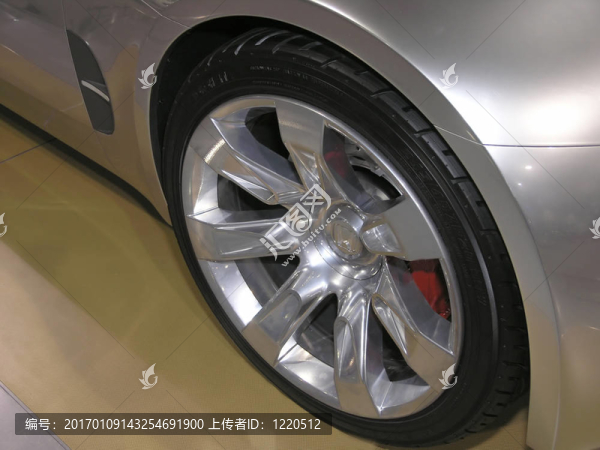 概念車(chē)的擋泥板3-匯圖網(wǎng) www.fosd68.com 概念車(chē)的擋泥板3