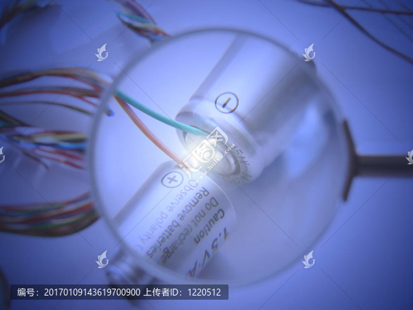 能發(fā)光的兩電池-匯圖網(wǎng) www.fosd68.com 能發(fā)光的兩電池