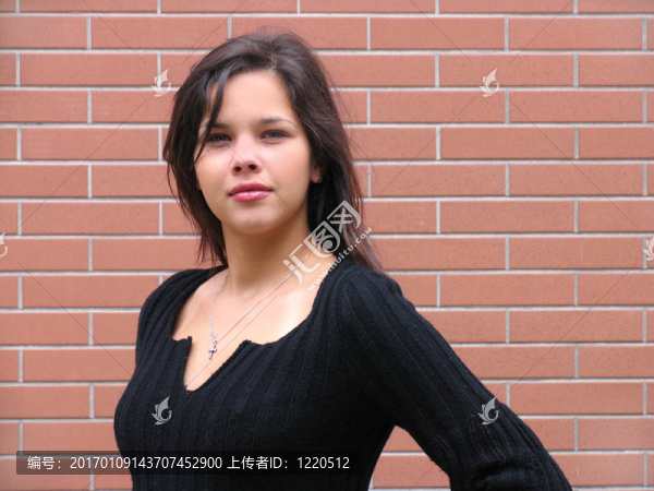 獨(dú)自一人-匯圖網(wǎng) www.fosd68.com 獨(dú)自一人