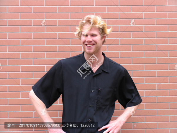 獨(dú)自一人-匯圖網(wǎng) www.fosd68.com 獨(dú)自一人